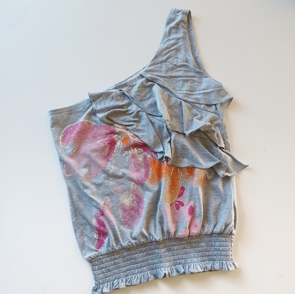 Rewind one shoulder top